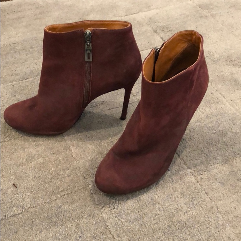 SCHUTZ BOOTIE HEELS